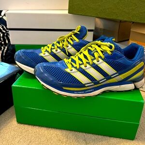 Men’s Adidas running shoe.